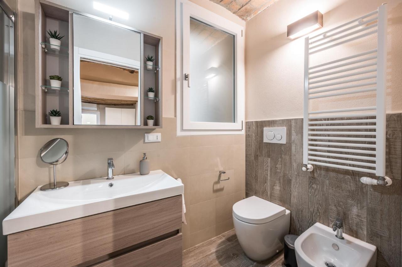 Broccaindosso Wood Apartments 5* Bologna Exterior photo